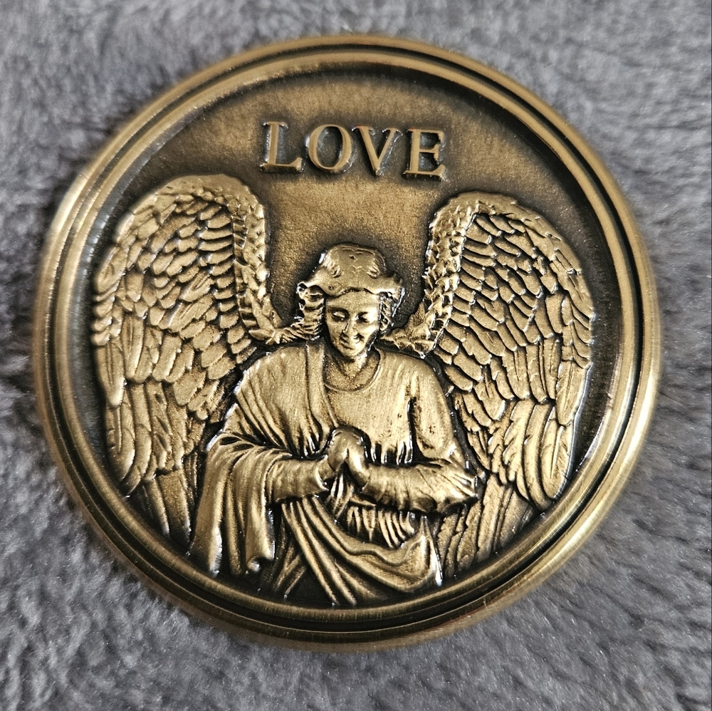NWOT Bronze Angel Love Batesville Lifestories Funeral Medallion display Sample